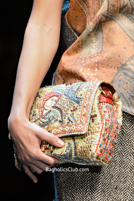 _VIE4913.450x675 copy