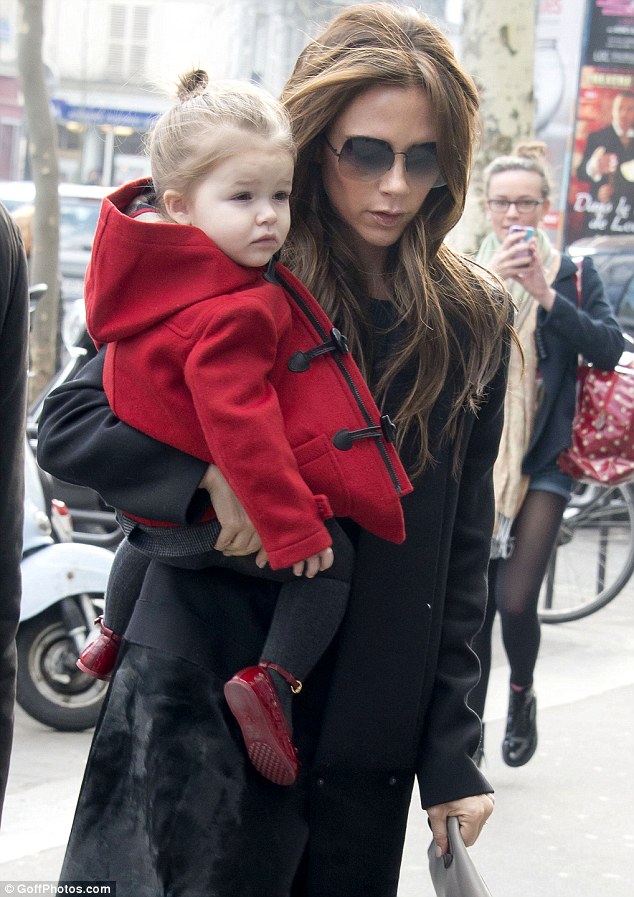 article-2281659-182241C3000005DC-643_634x897