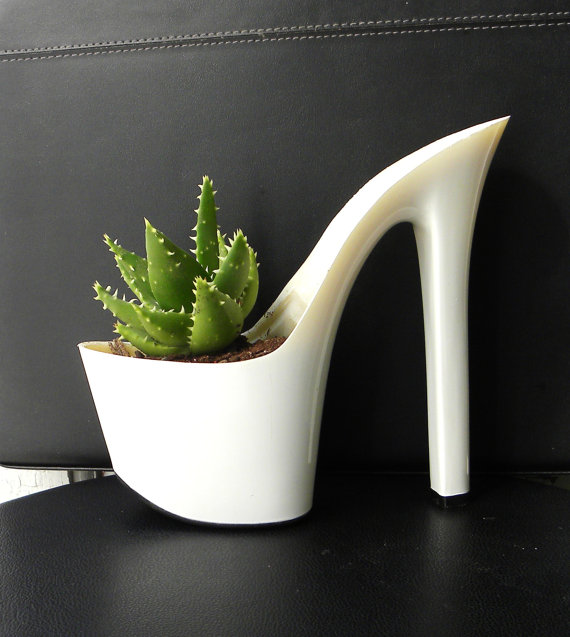stiletto+aloe+planter+shoe+reclaimed+repurposed+fashion+decor+shoe+love
