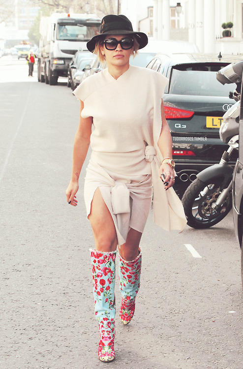 tumblr_n3cy1tw9pO1rc3b0io1_500