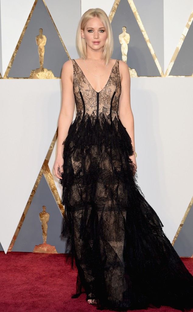 rs_634x1024-160228174238-634-2016-oscars-academy-awards-jennifer-lawrence
